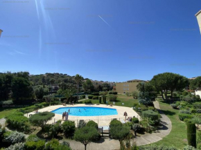 Location 3 chambres avec piscine, tennis et garage - Clim, Terrasse et Proche Plage - FR-1-100-279